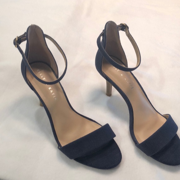 Heals - Picture 2 of 3